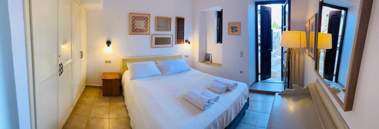 Villa Amalia Chalki Town Buitenkant foto