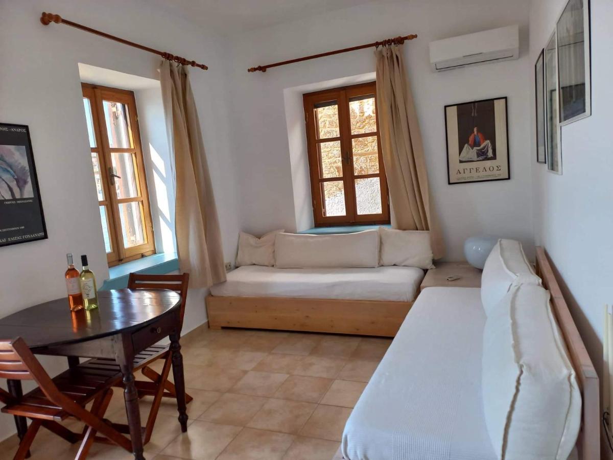 Villa Amalia Chalki Town Buitenkant foto