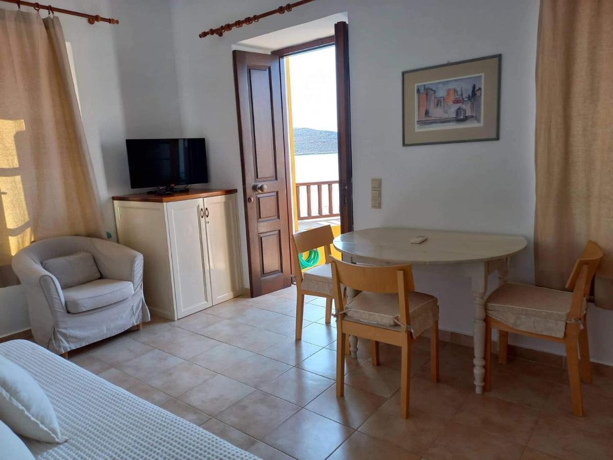 Villa Amalia Chalki Town Buitenkant foto
