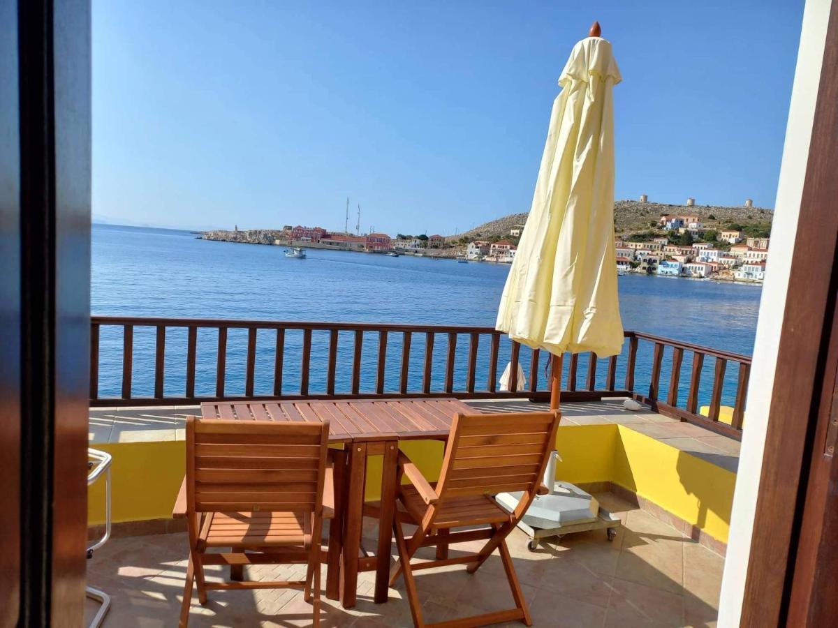 Villa Amalia Chalki Town Buitenkant foto