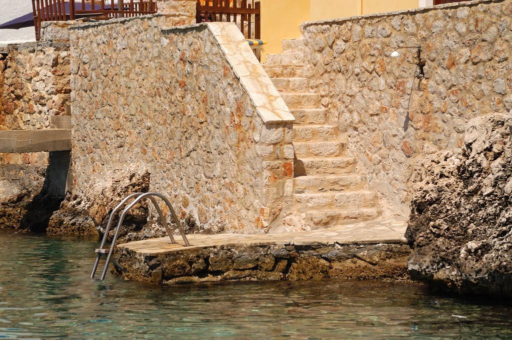 Villa Amalia Chalki Town Buitenkant foto