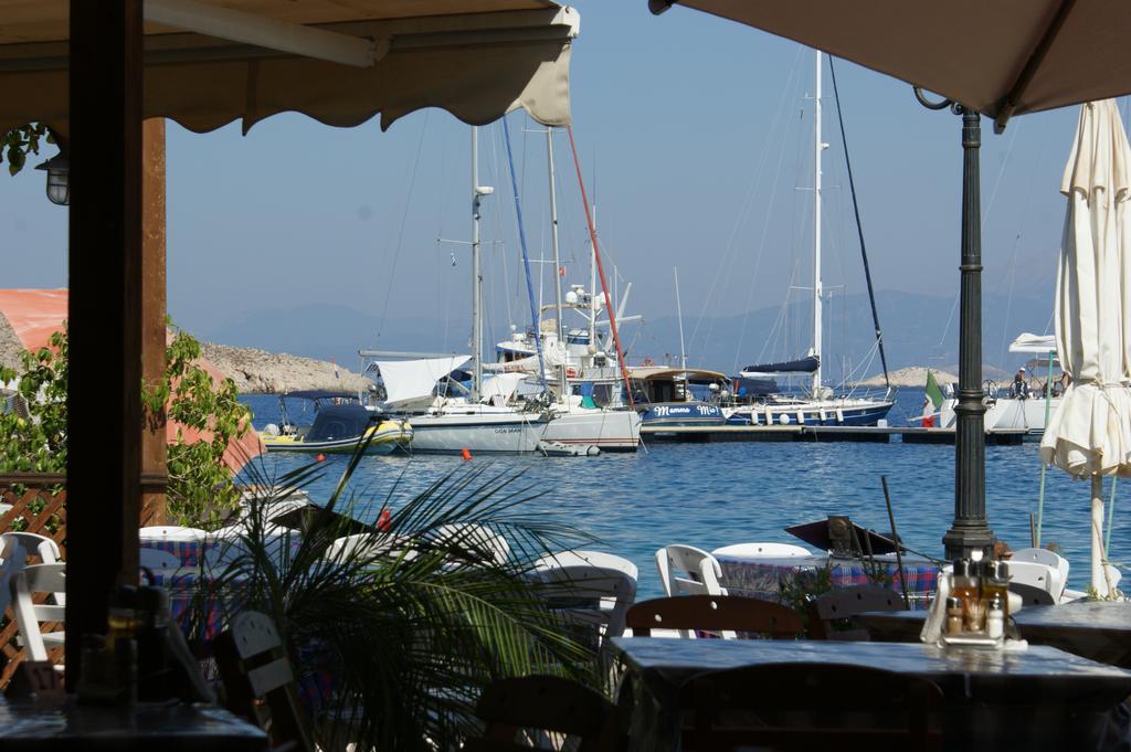 Villa Amalia Chalki Town Buitenkant foto