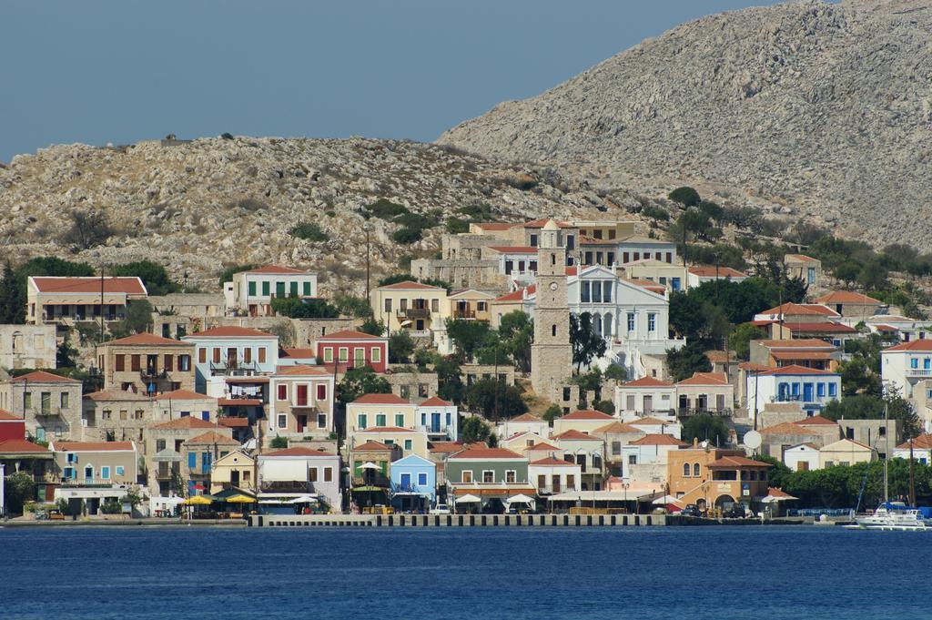 Villa Amalia Chalki Town Buitenkant foto