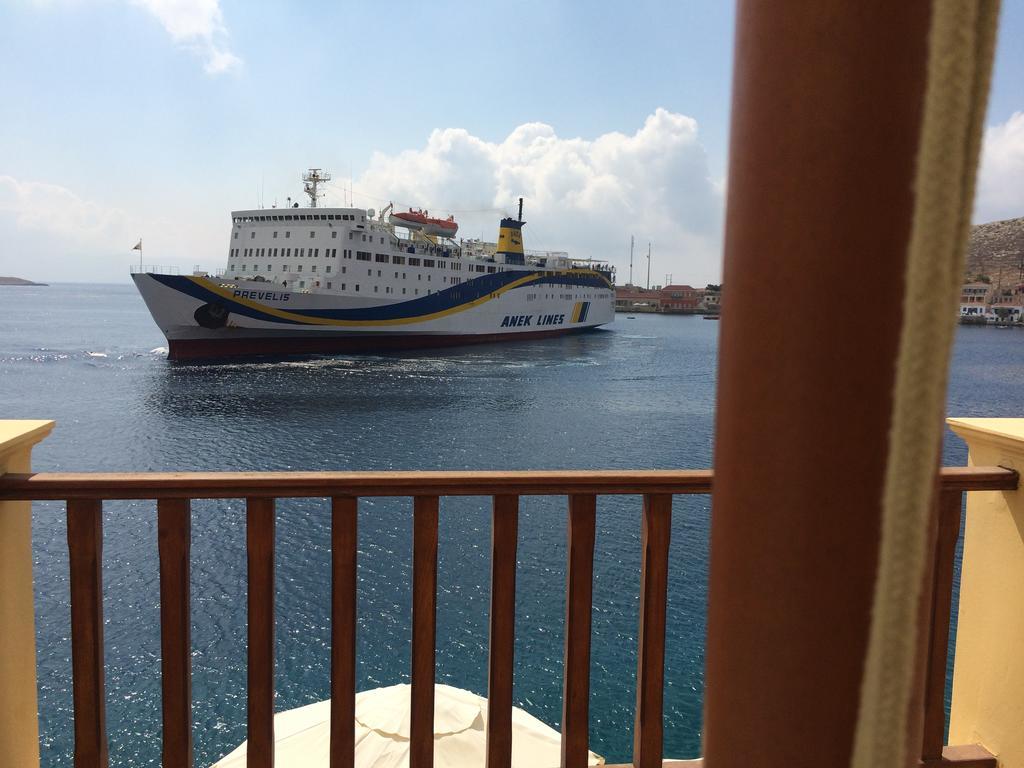 Villa Amalia Chalki Town Buitenkant foto