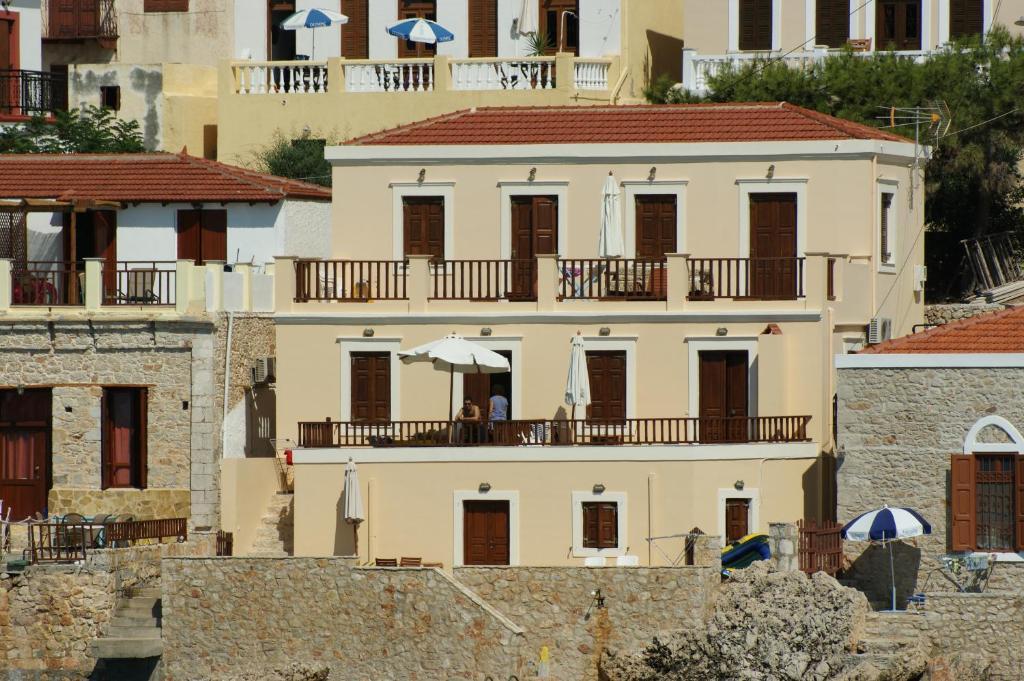 Villa Amalia Chalki Town Buitenkant foto